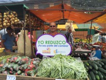 Visita a la Feria del Agricultor por parte de Heredia Sostenible